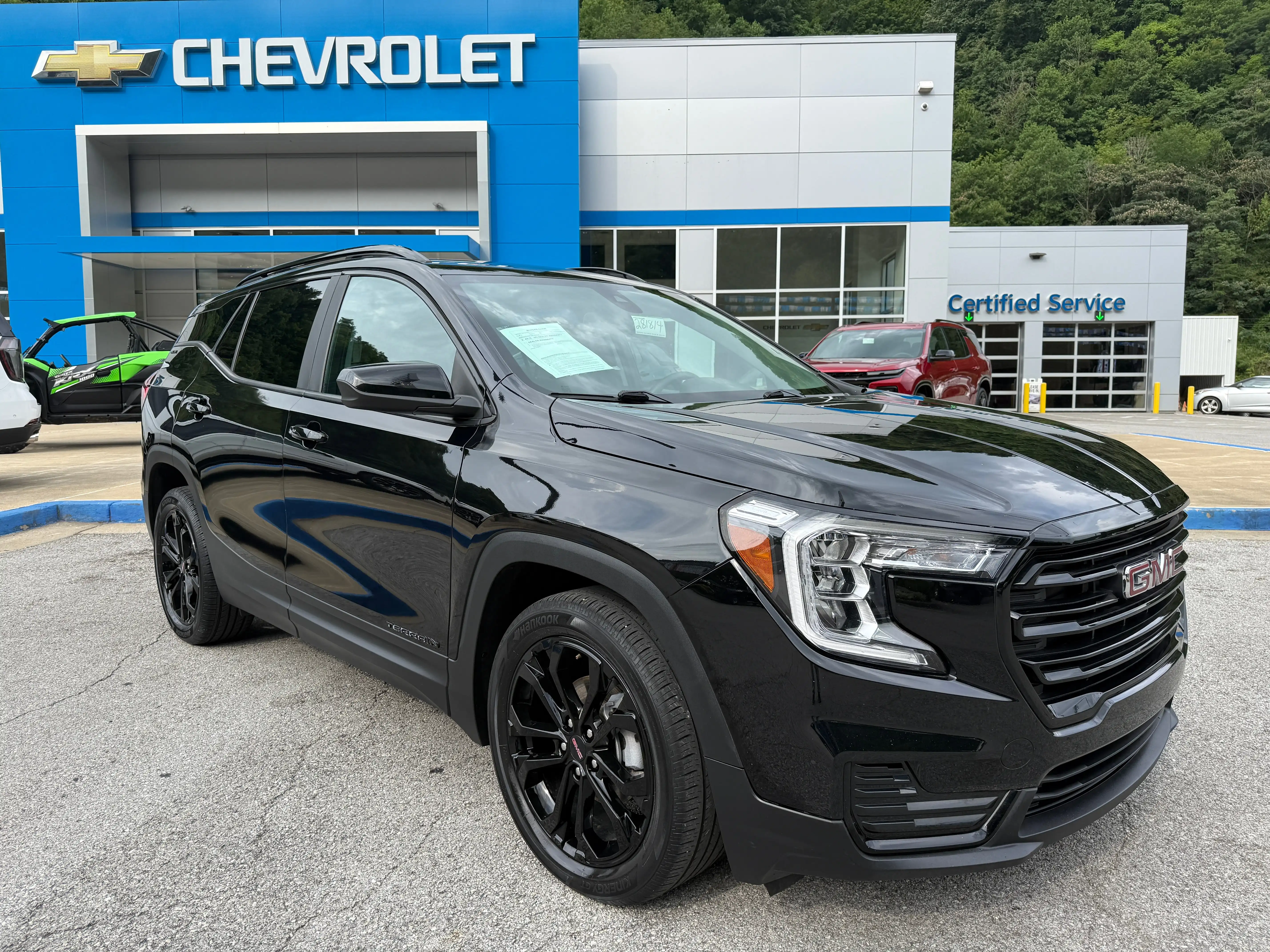 2022 GMC Terrain SLE FWD's photo