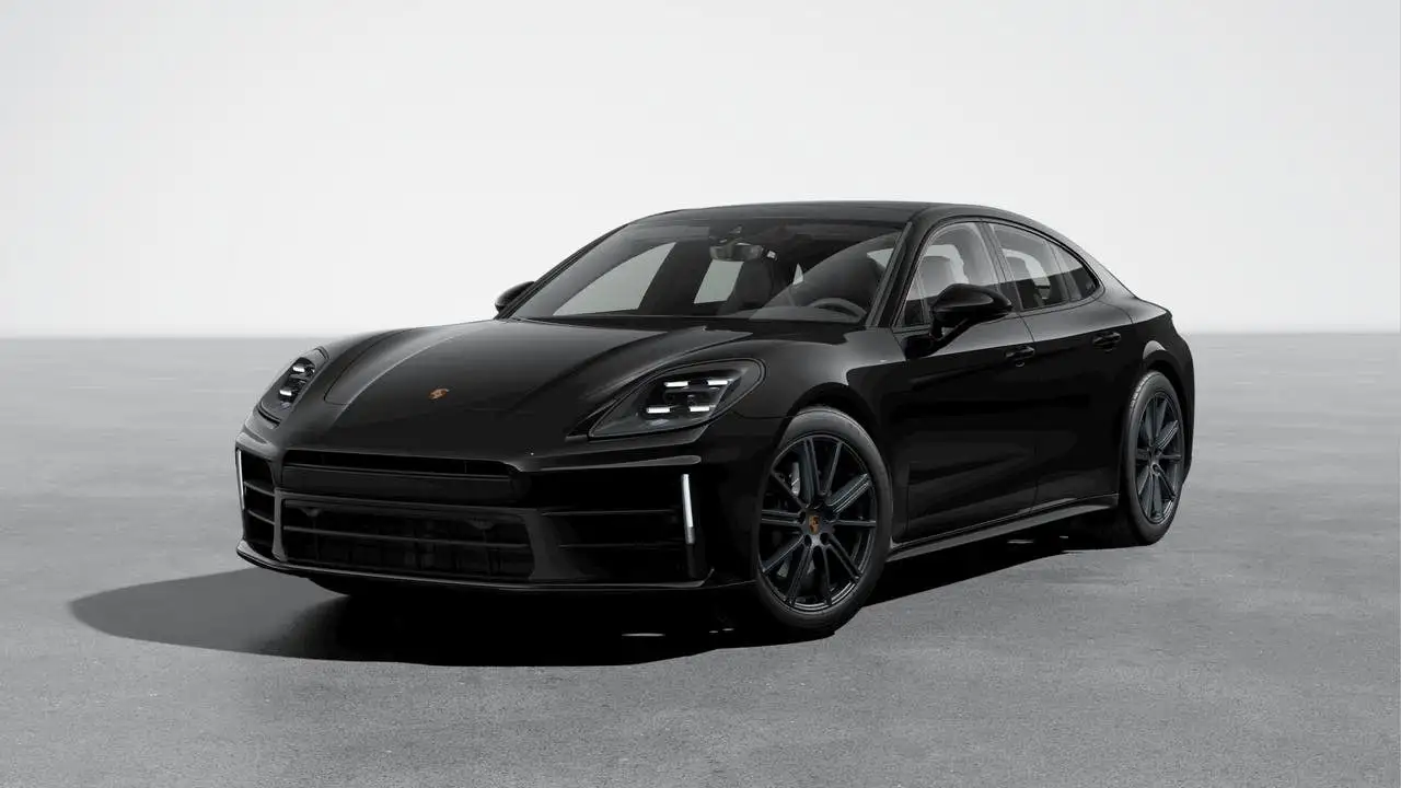 2025 Porsche Panamera 4's photo