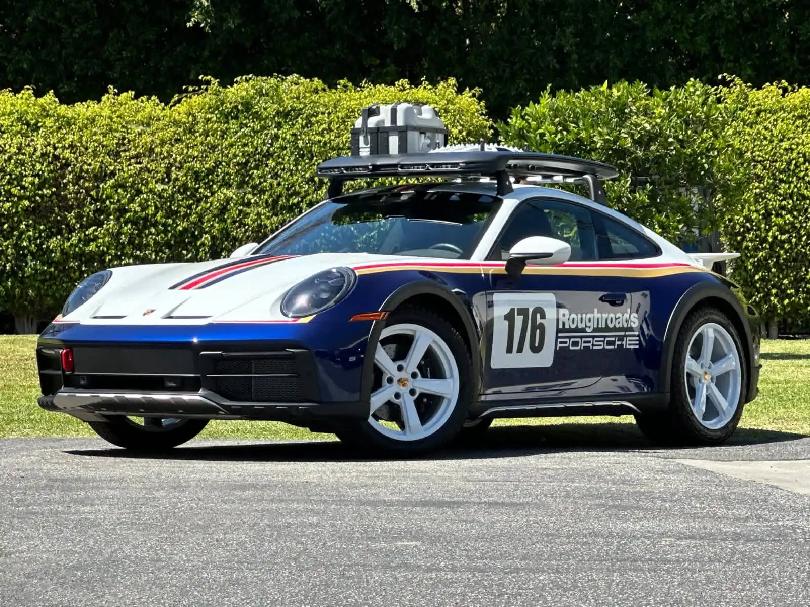 2023 Porsche 911 Dakar's photo