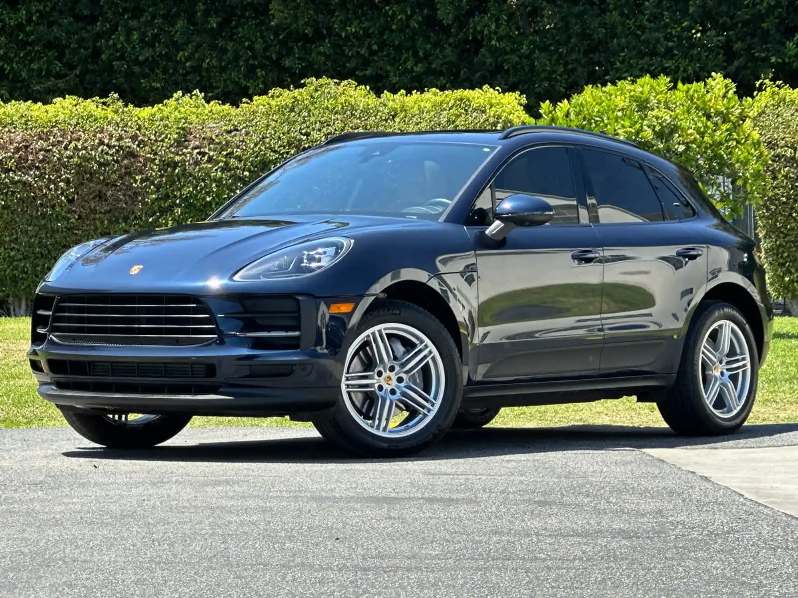 2021 Porsche Macan Base's photo