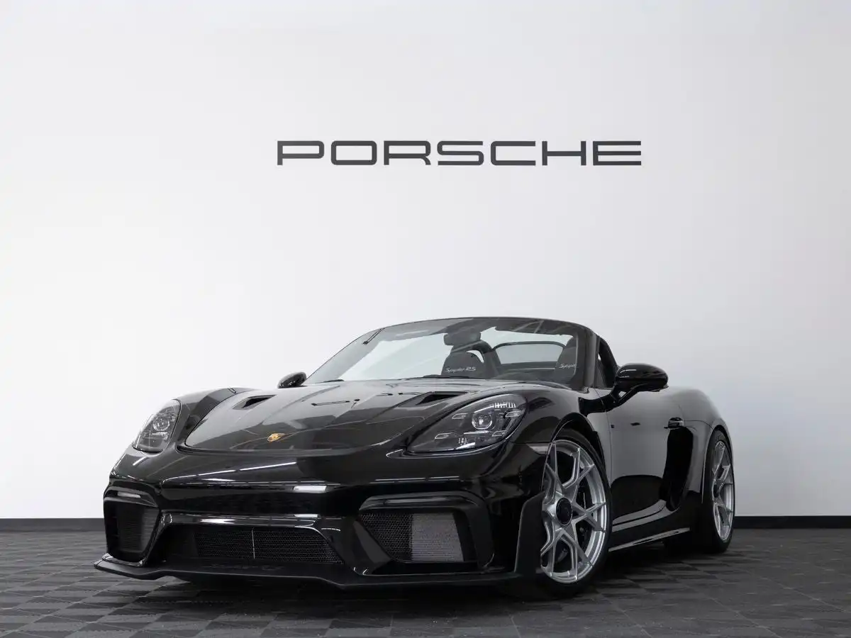 2025 Porsche 718 Spyder RS's photo