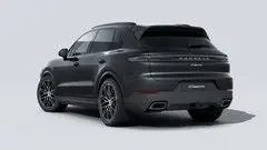 2026 Porsche Cayenne Base photo 3