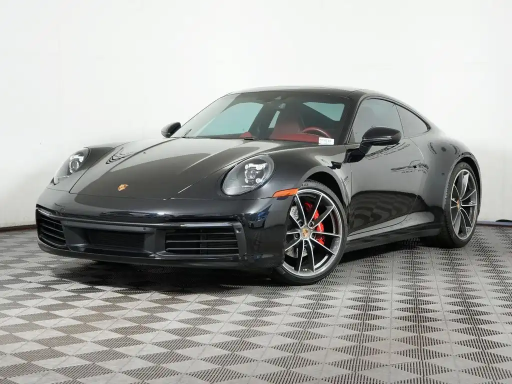 2020 Porsche 911 Carrera 4 Coupe's photo