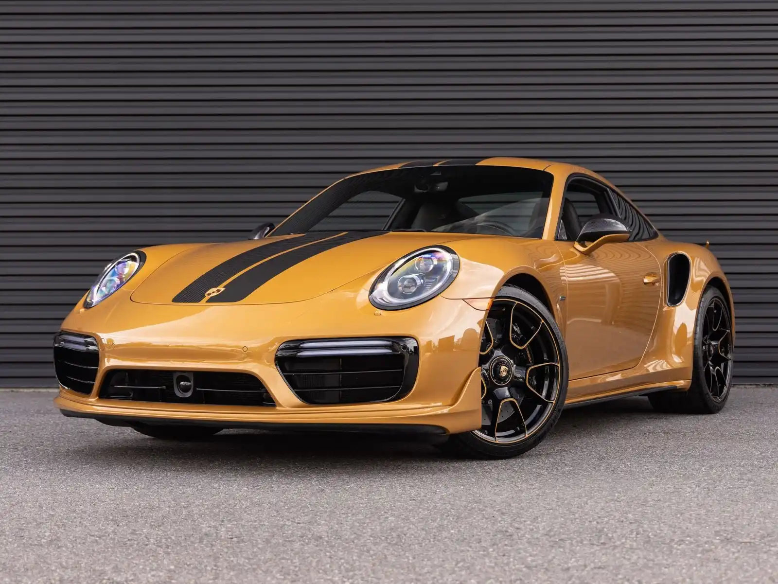 2018 Porsche 911 Turbo S Exclusive Series's photo