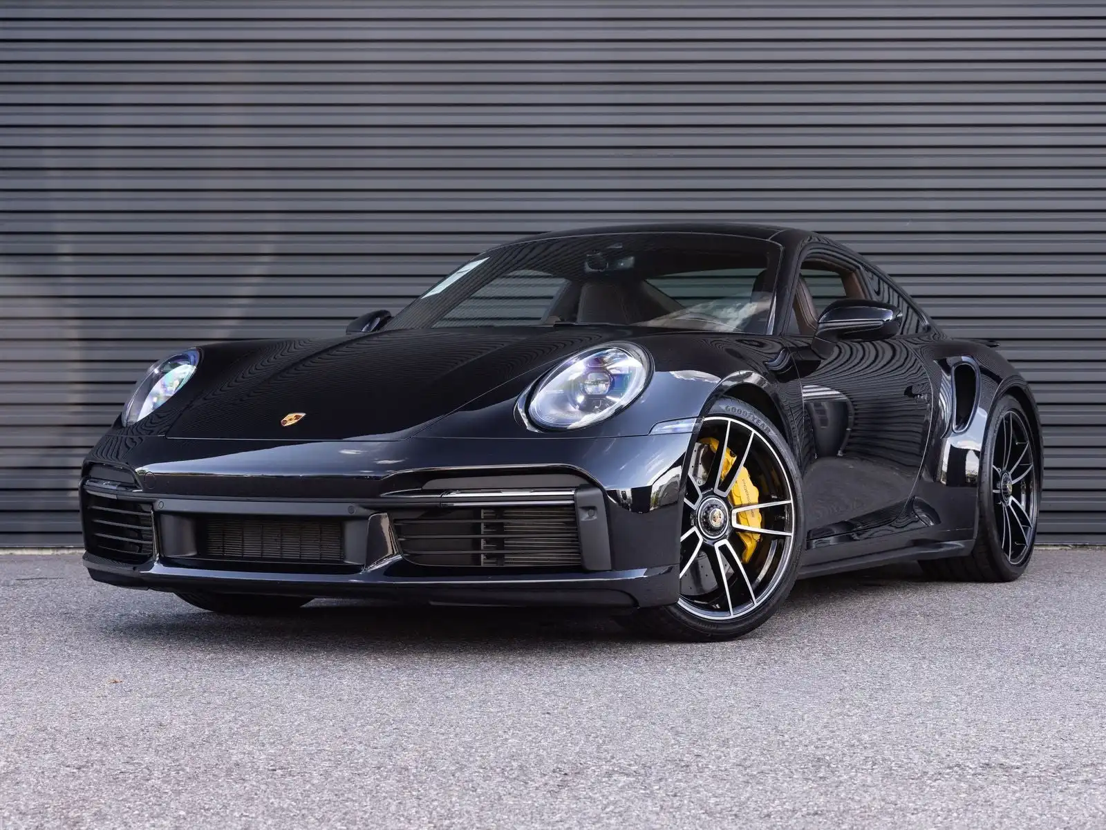 2021 Porsche 911 Turbo S Coupe's photo