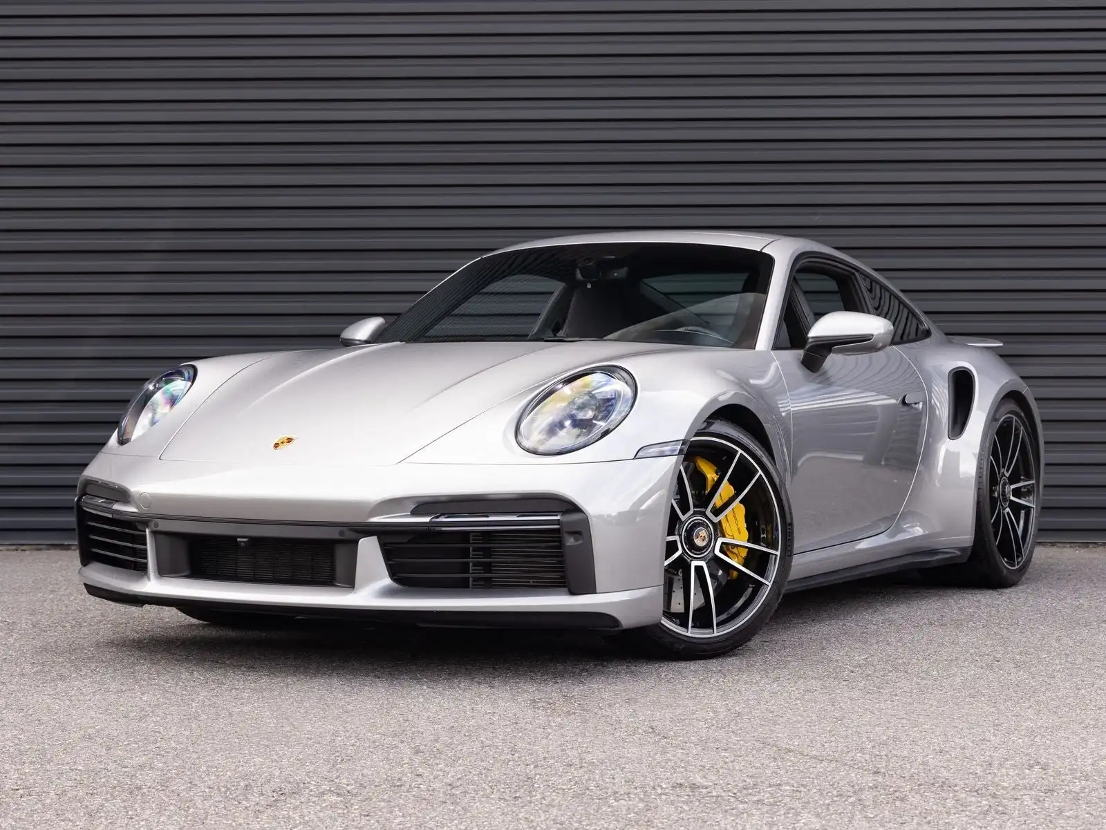 2021 Porsche 911 Turbo S Coupe's photo