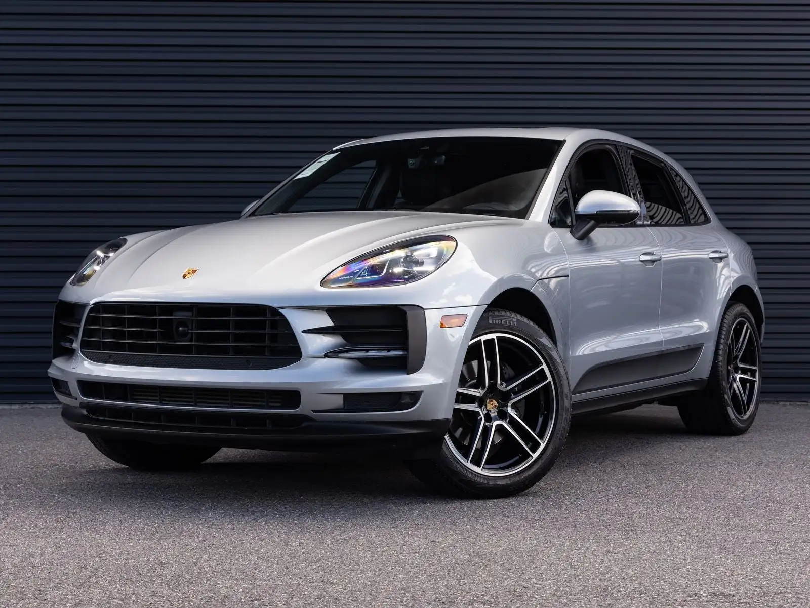 2020 Porsche Macan Base's photo