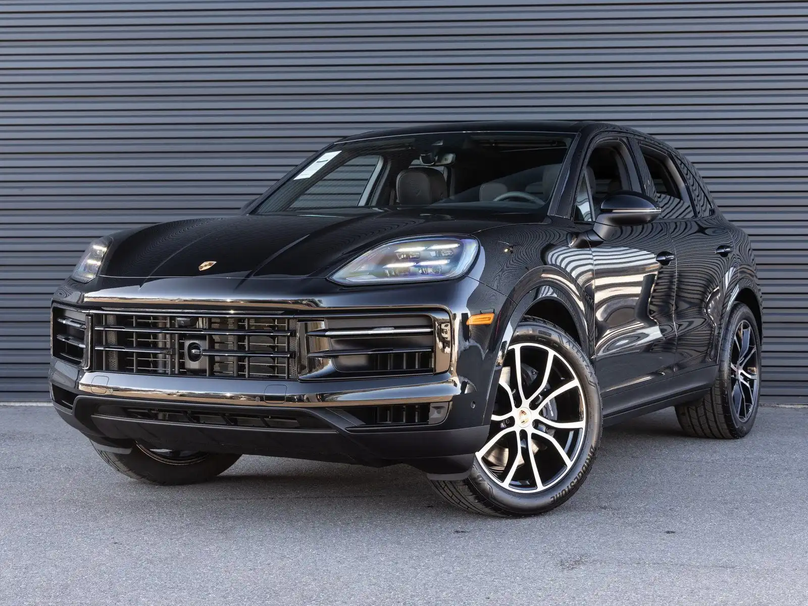 2026 Porsche Cayenne Base's photo