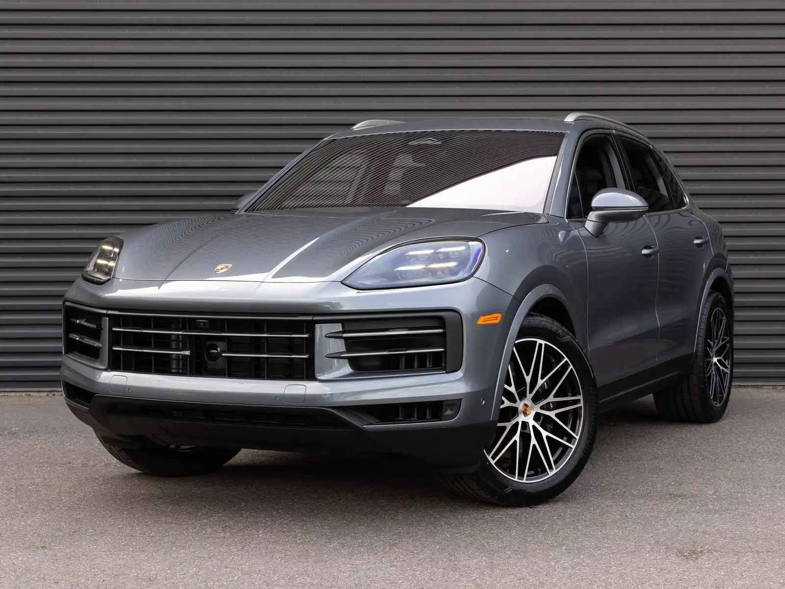 2026 Porsche Cayenne Base's photo