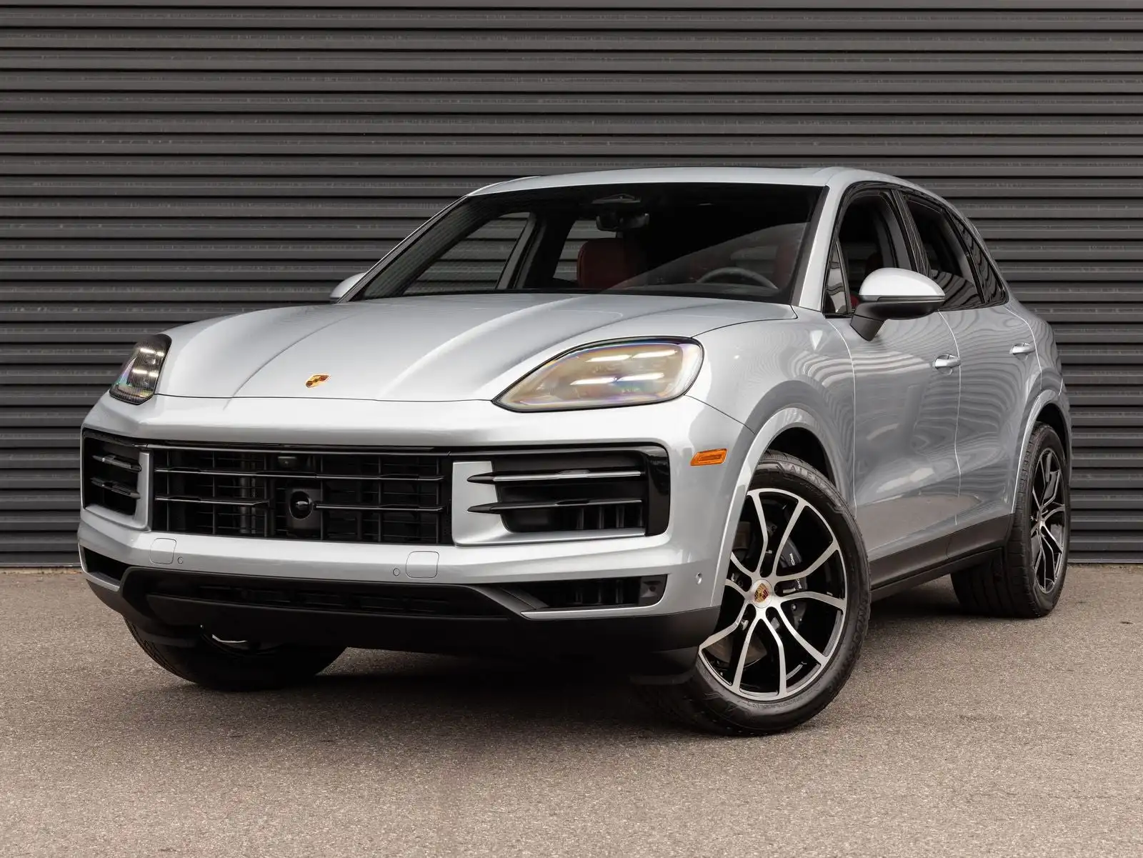 2026 Porsche Cayenne Base's photo