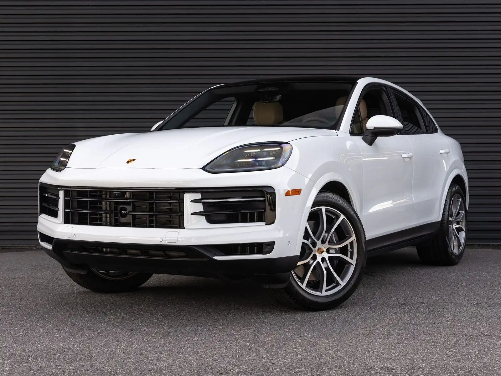 2026 Porsche Cayenne Base's photo