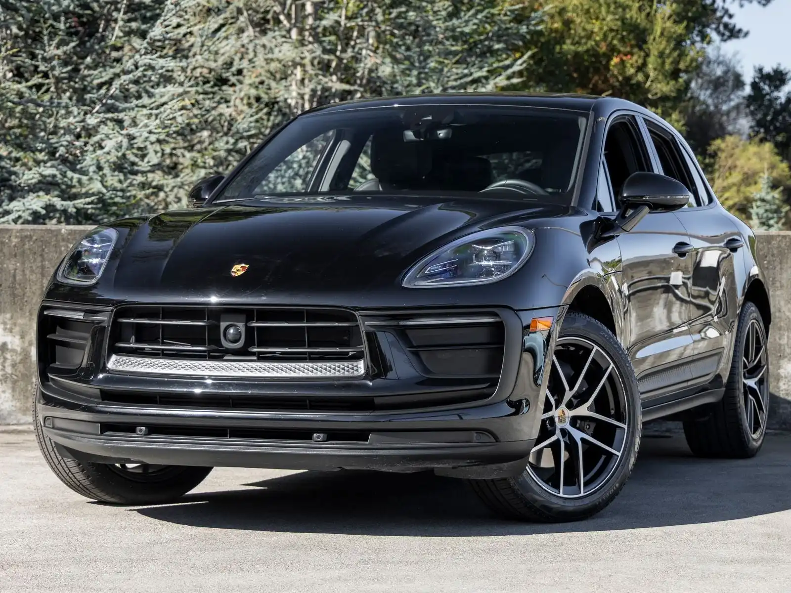 2023 Porsche Macan Base's photo
