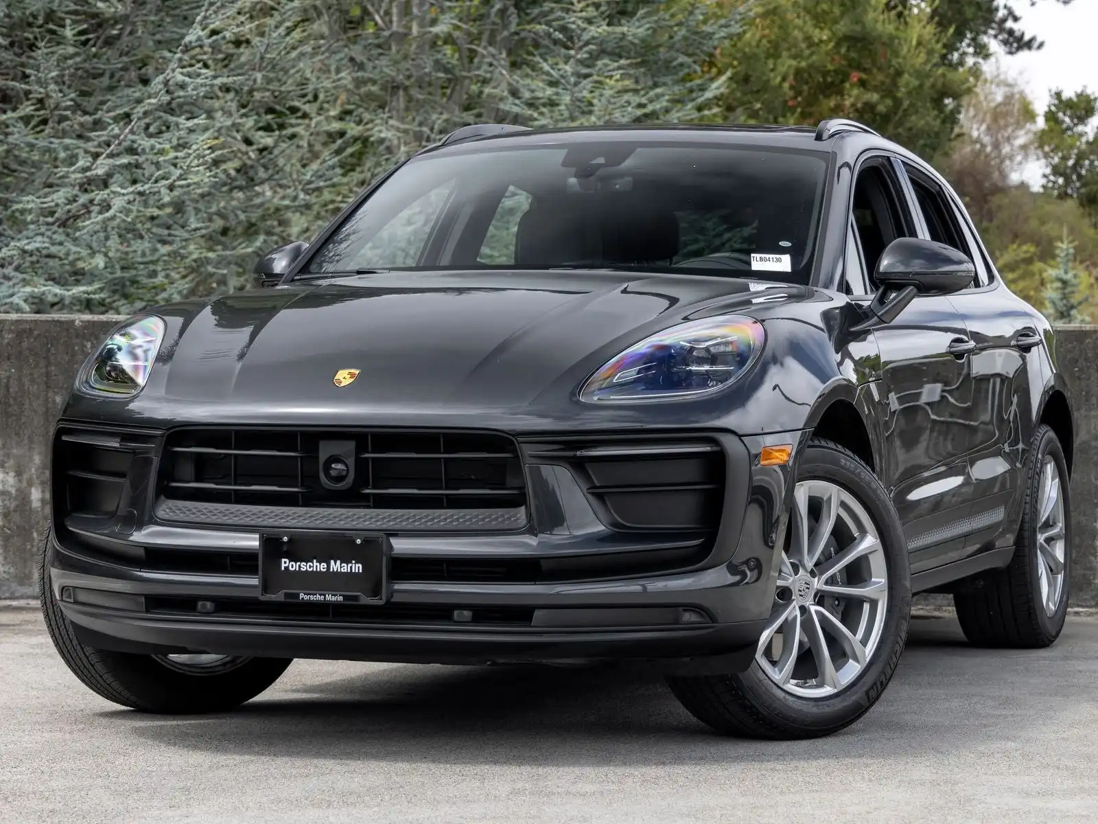 2026 Porsche Macan Base's photo