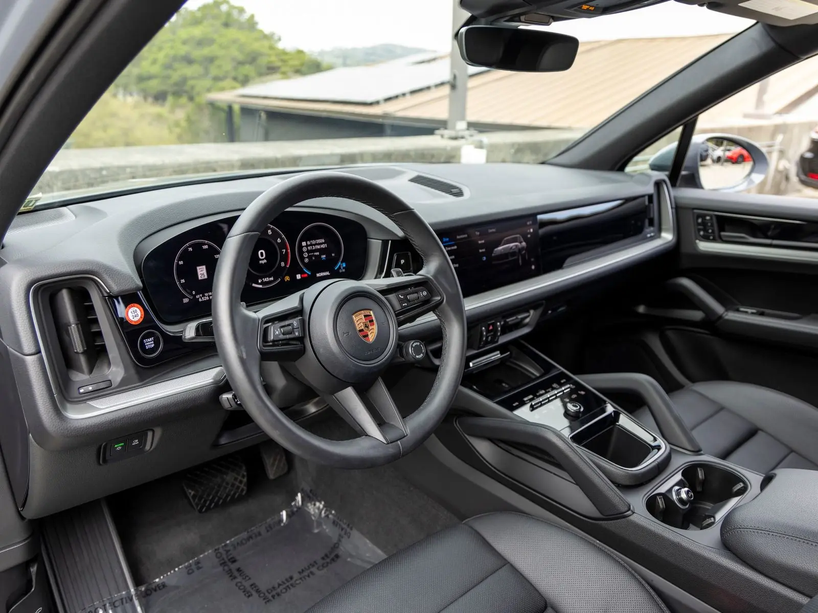 2026 Porsche Cayenne Base photo 4