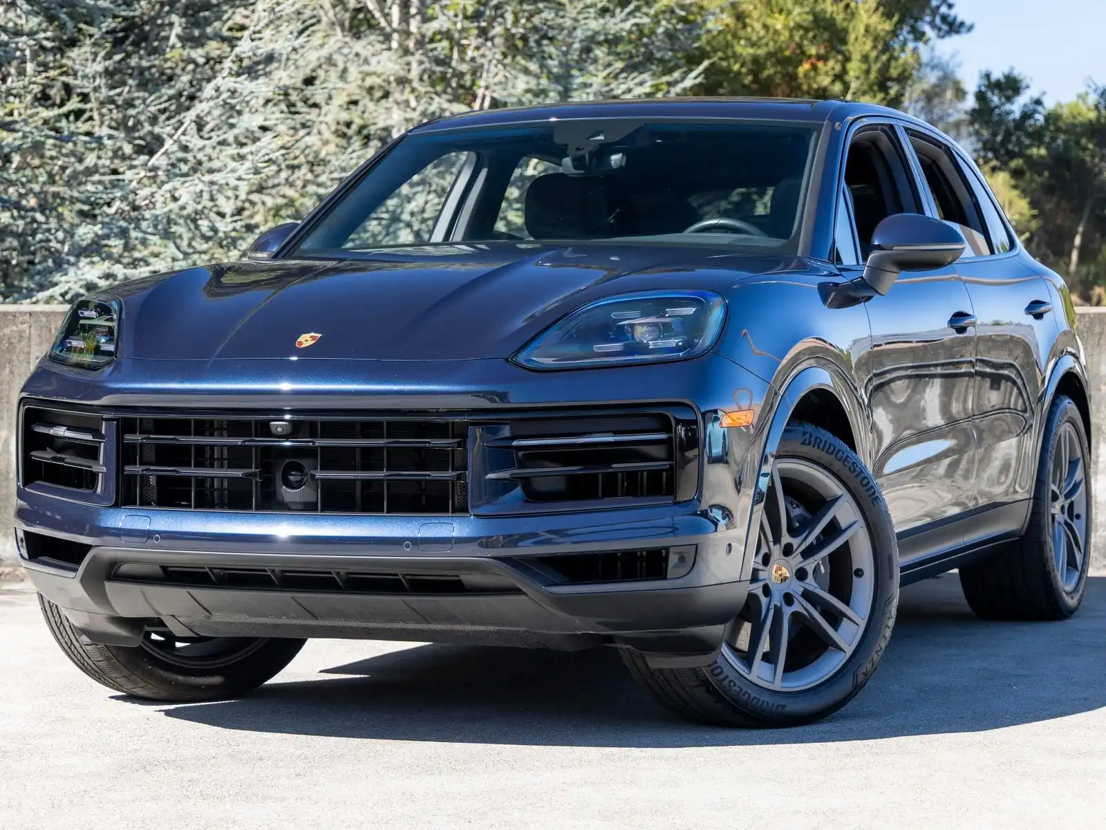 2024 Porsche Cayenne Base's photo