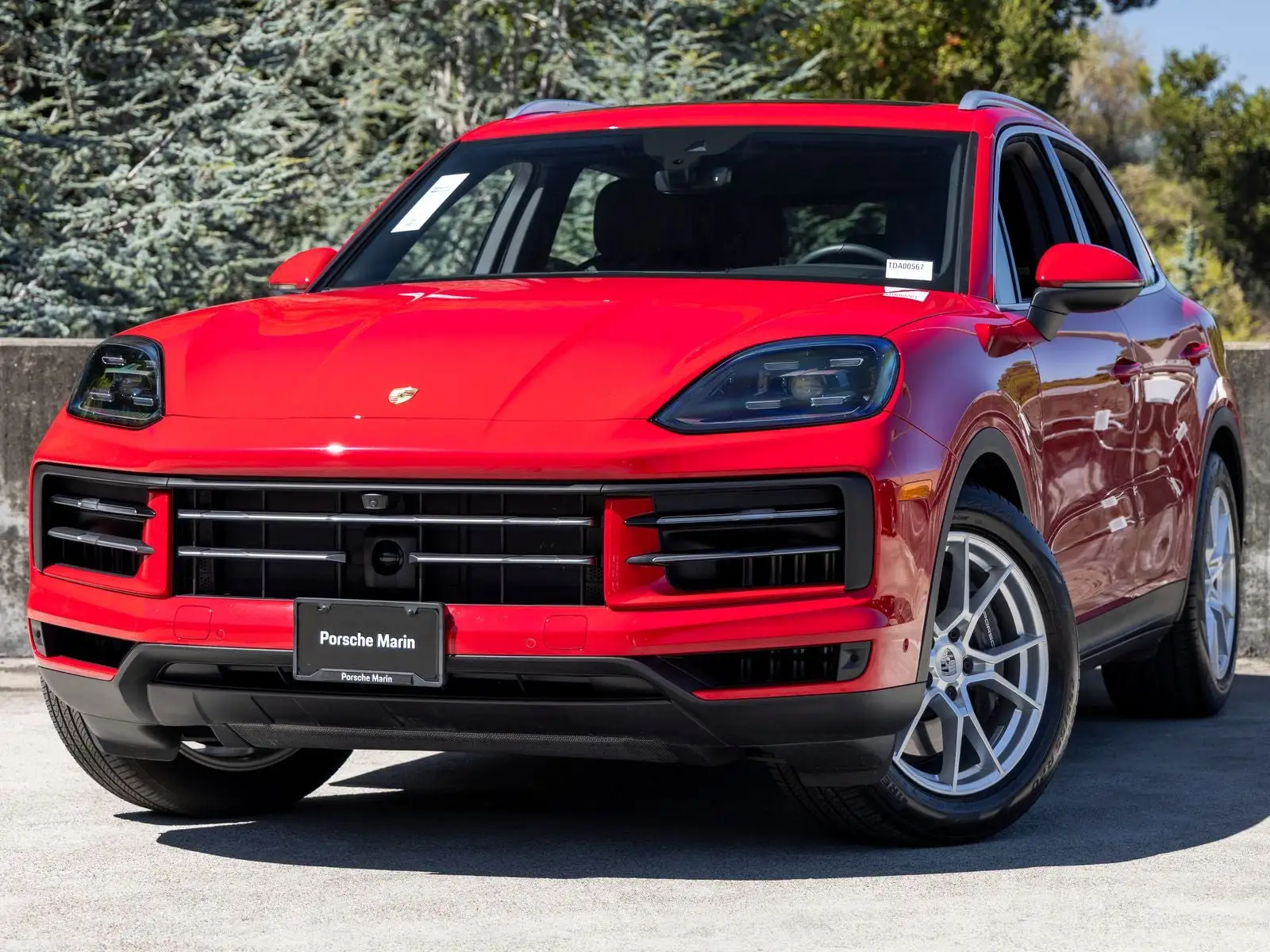2026 Porsche Cayenne Base photo 1