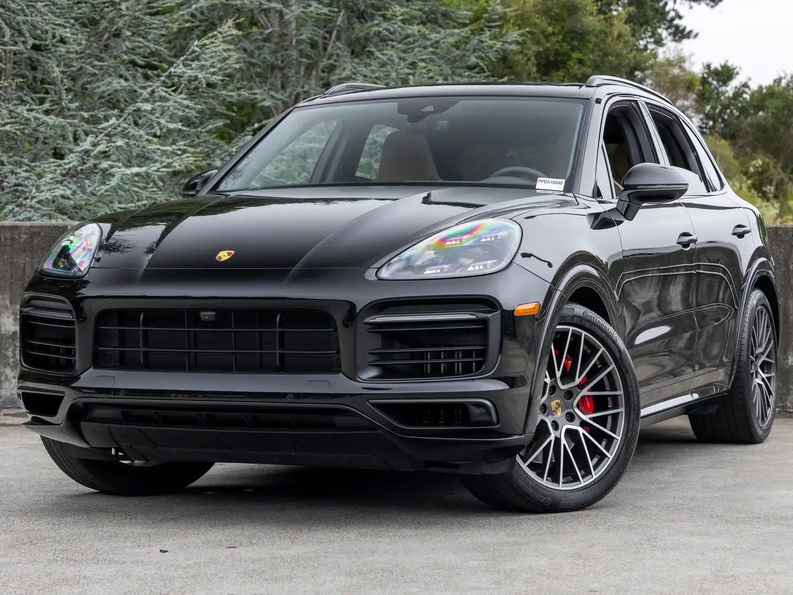 2023 Porsche Cayenne GTS's photo