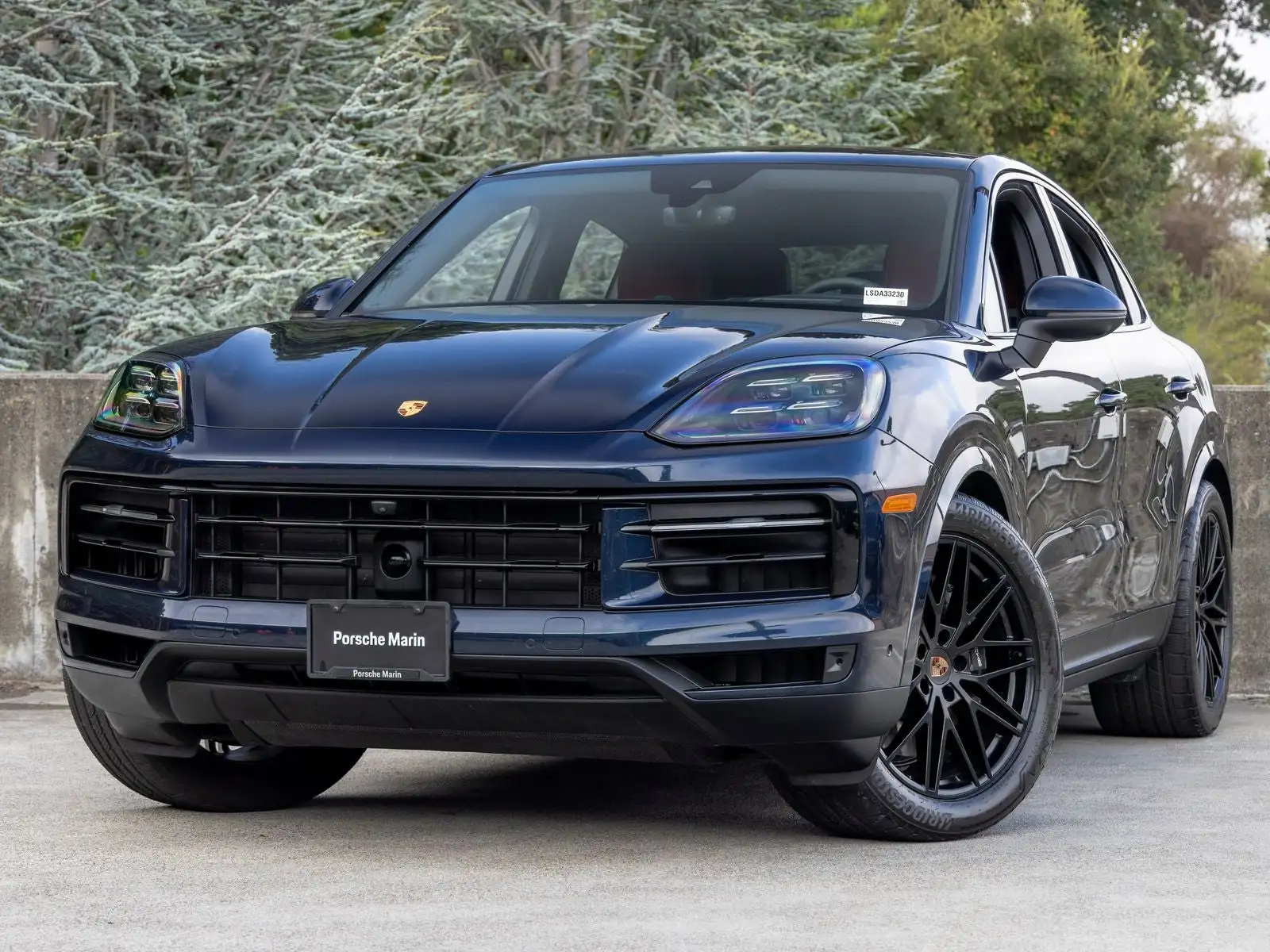 2025 Porsche Cayenne Base's photo