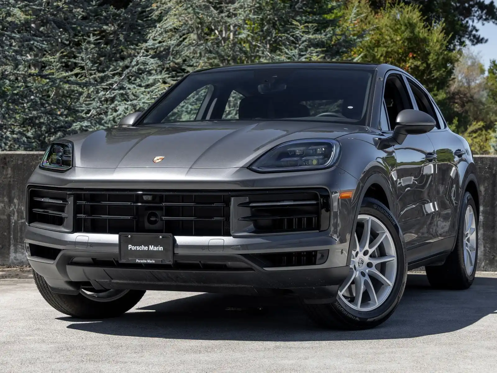 2026 Porsche Cayenne Base's photo