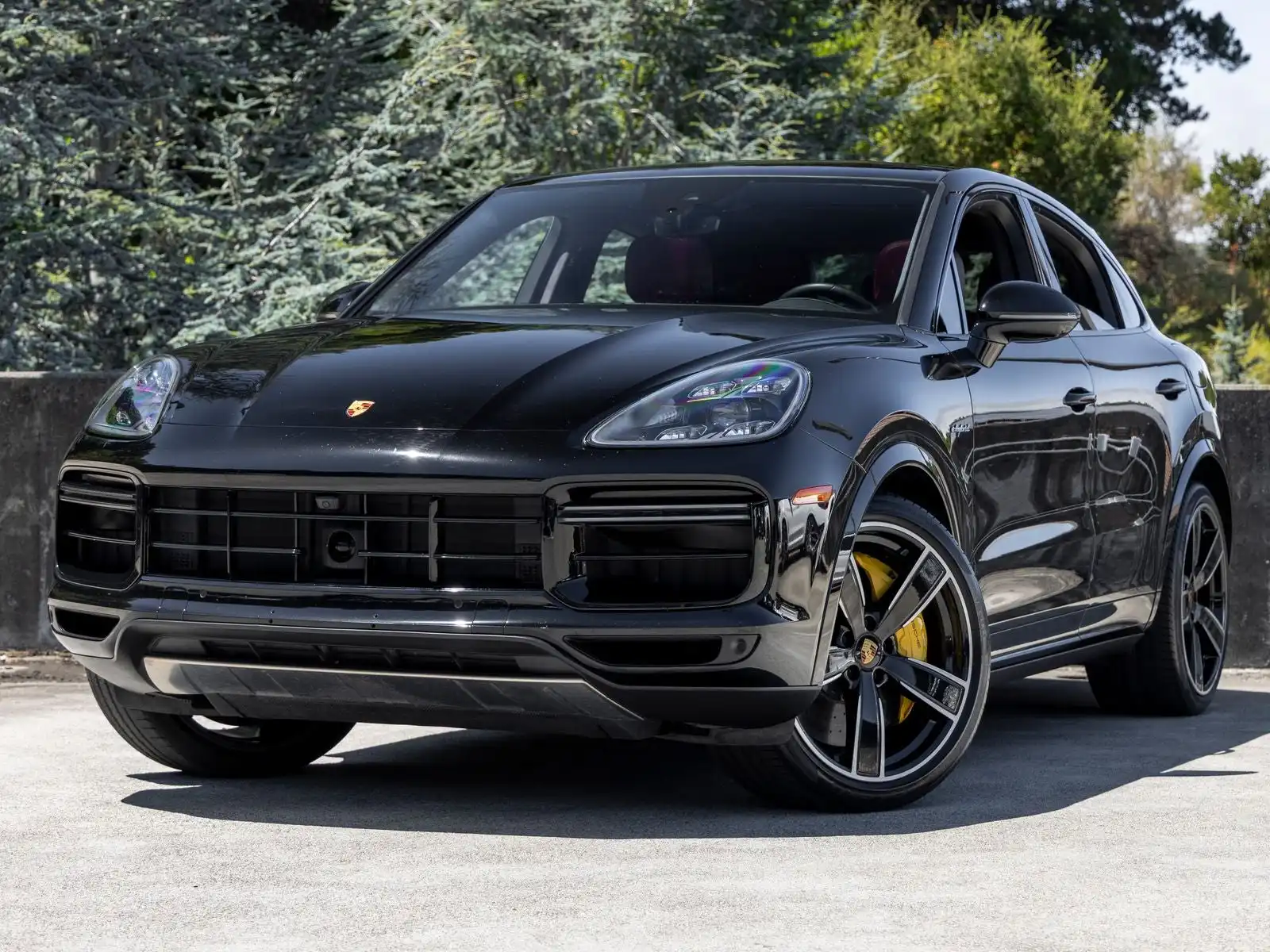 2022 Porsche Cayenne Turbo S E-Hybrid's photo