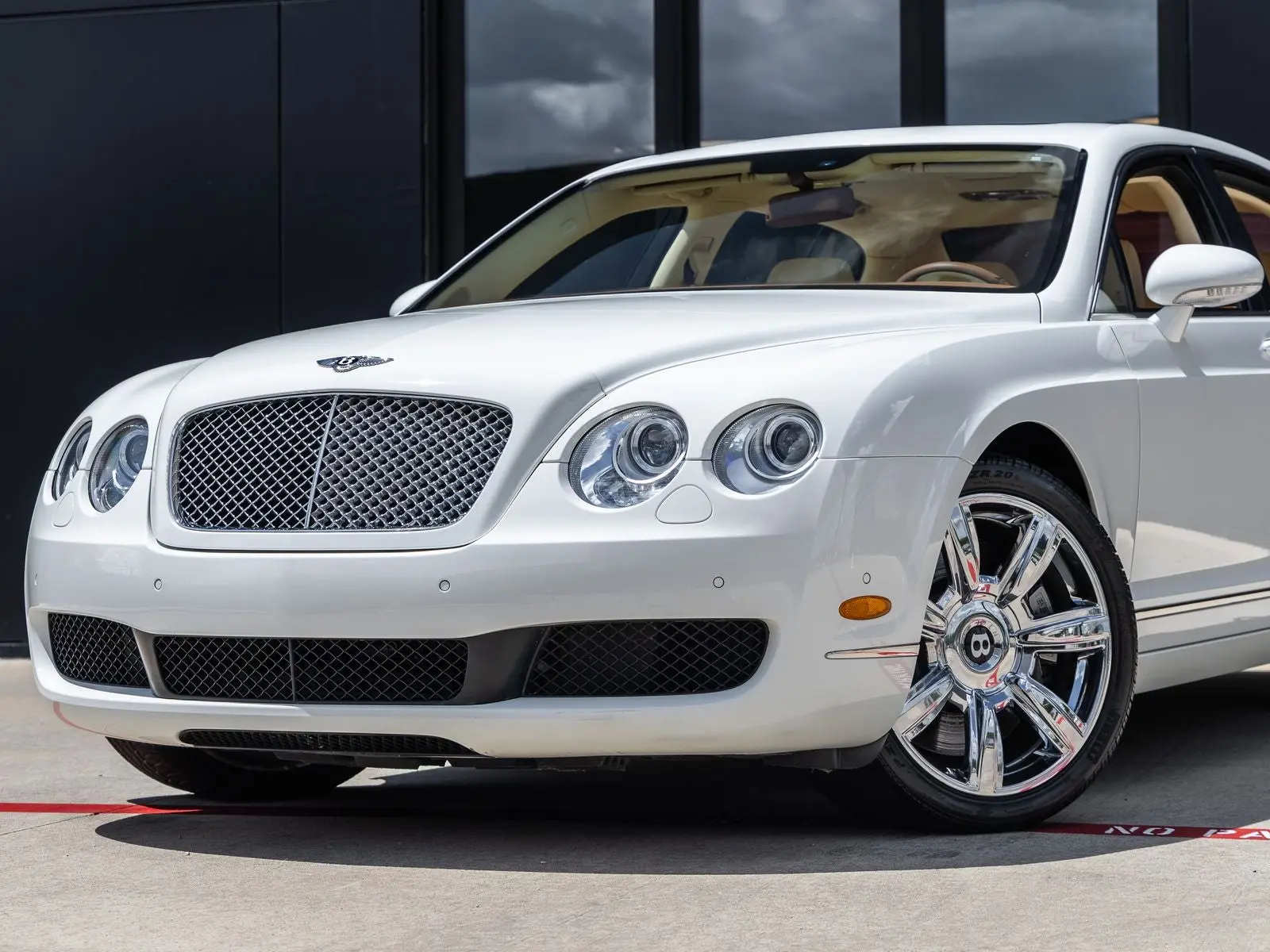 2008 Bentley Flying Spur Base photo 3