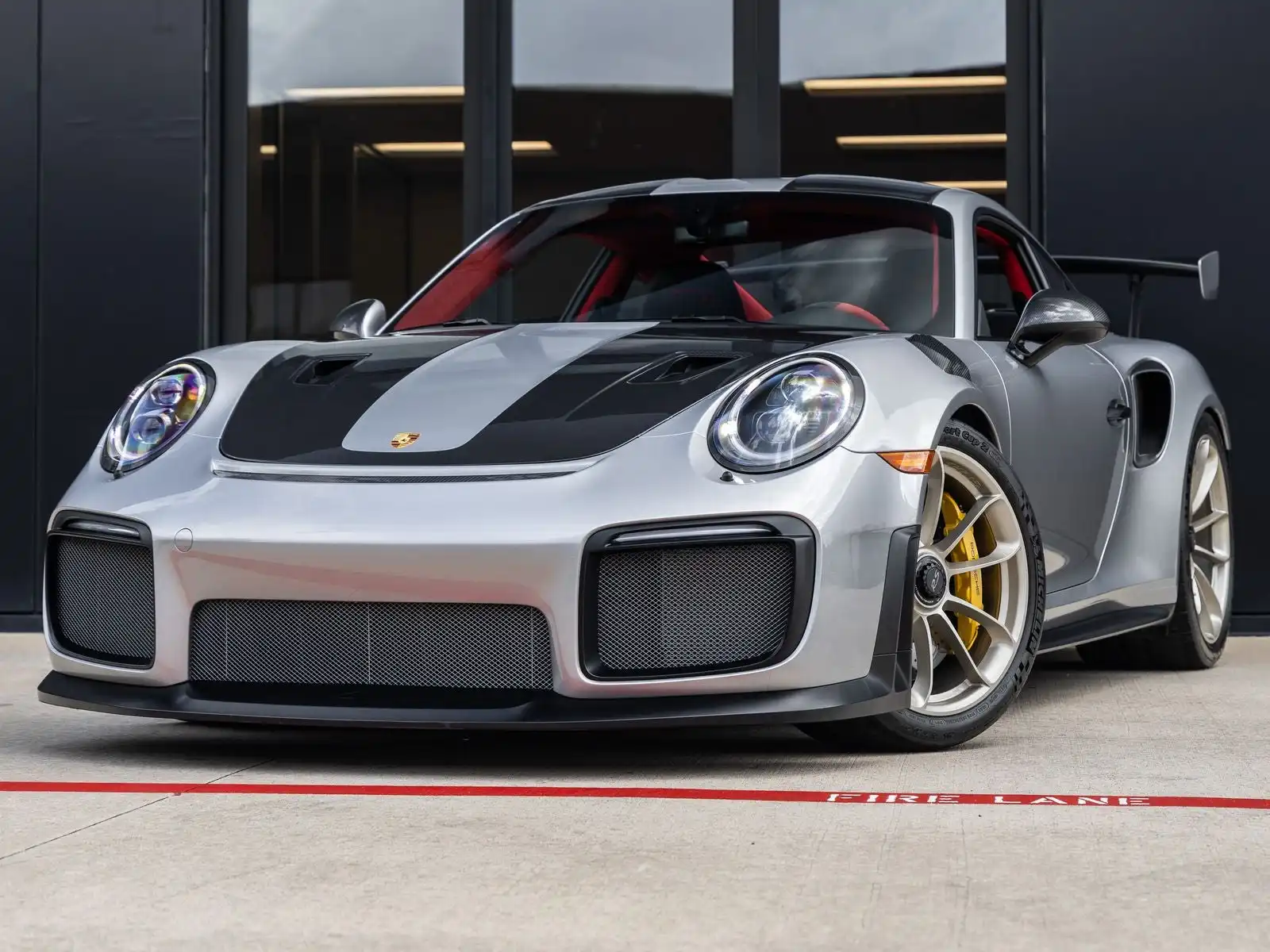 2018 Porsche 911 GT2 RS's photo