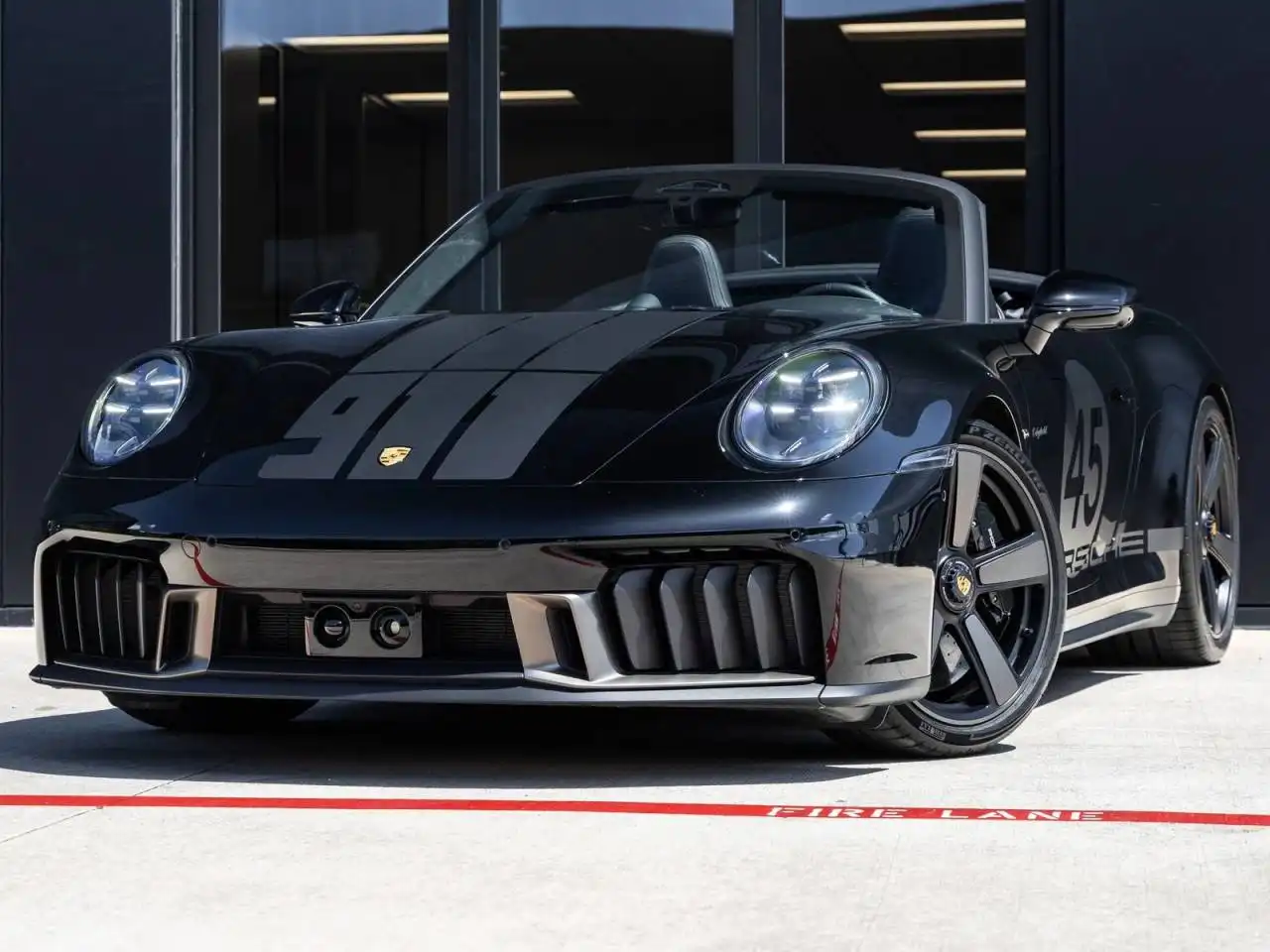 2026 Porsche 911 Carrera 4 GTS Cabriolet's photo