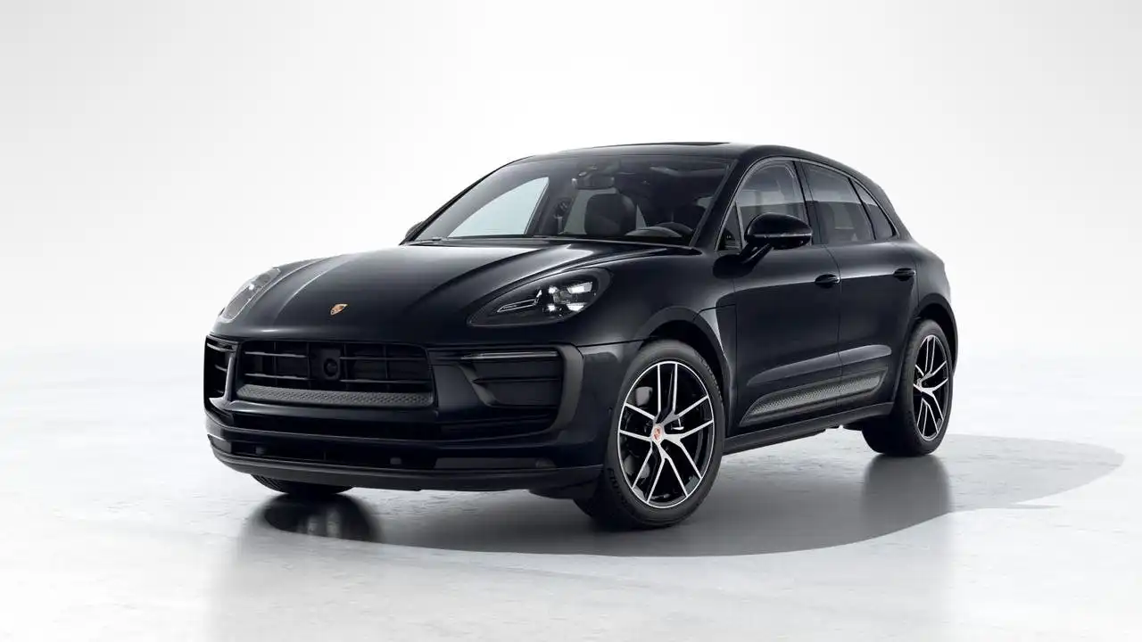2026 Porsche Macan Base's photo