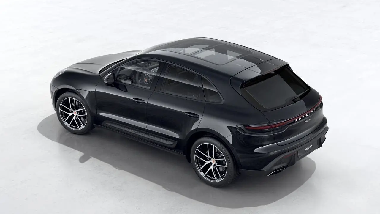 2026 Porsche Macan Base photo 4