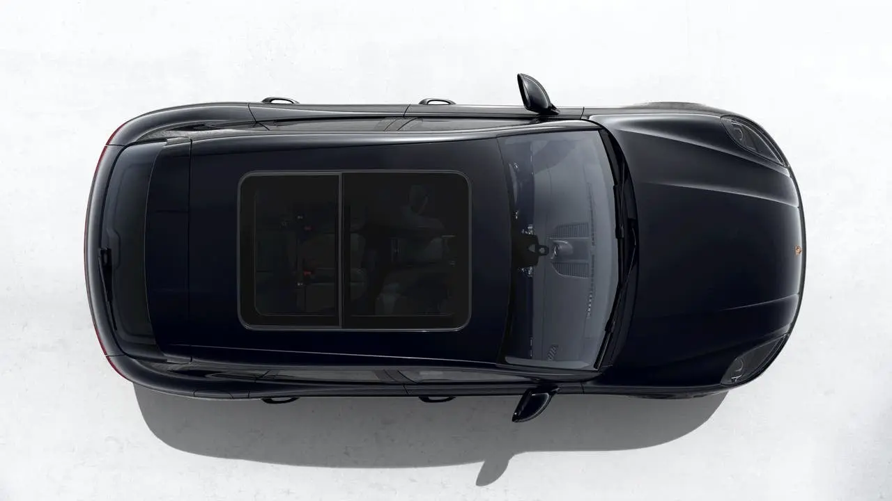2026 Porsche Macan Base photo 5