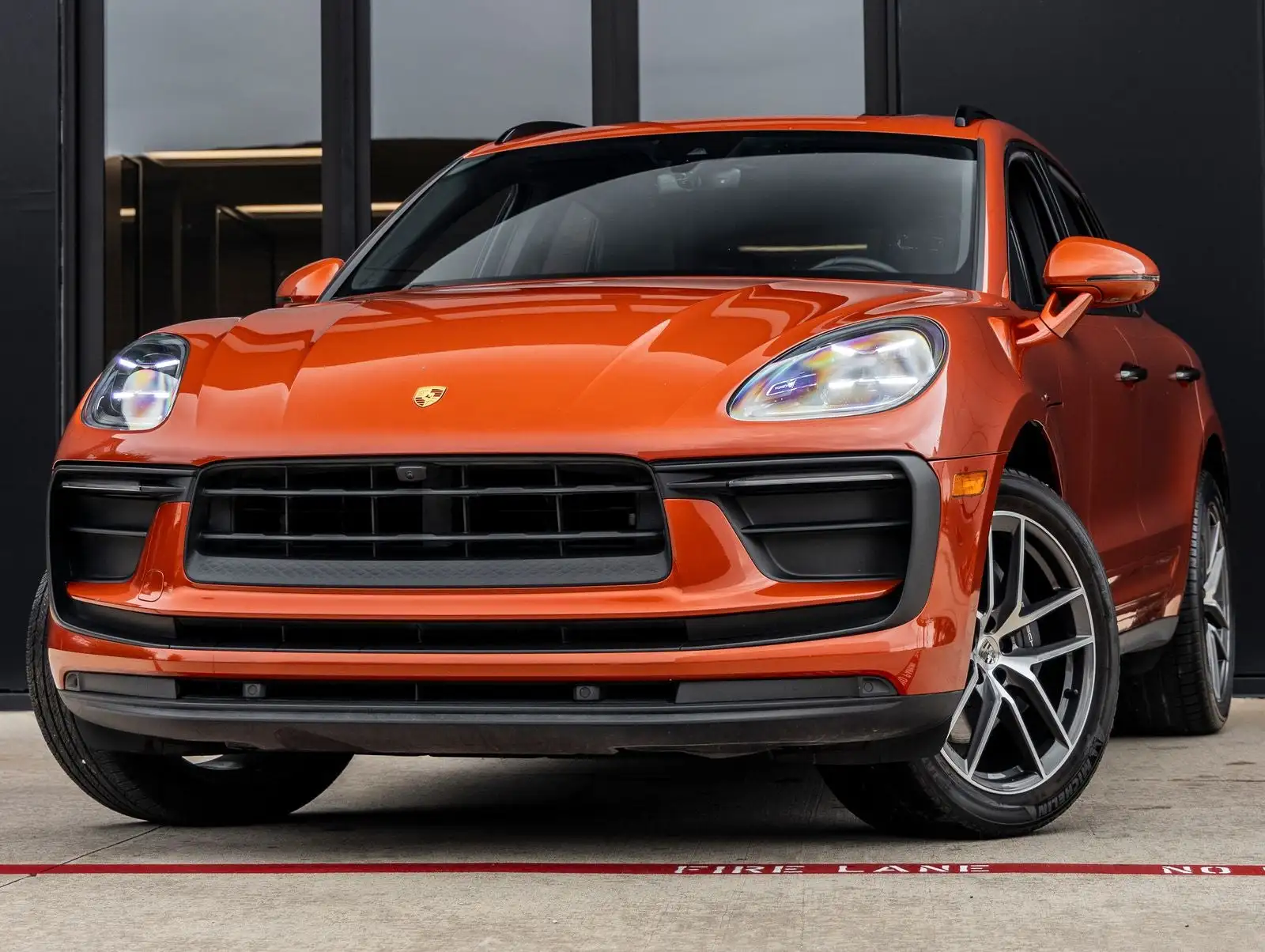2022 Porsche Macan Base's photo