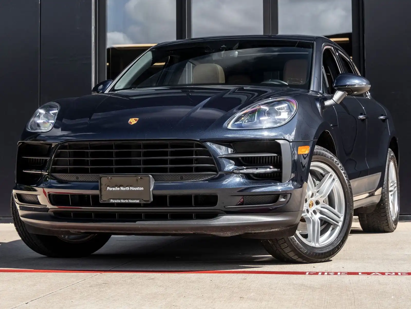 2020 Porsche Macan S's photo