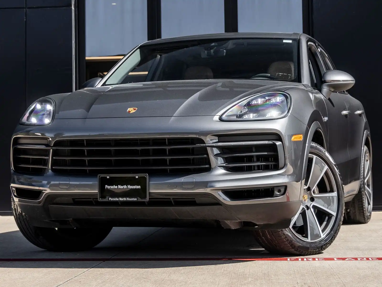 2020 Porsche Cayenne E-Hybrid's photo