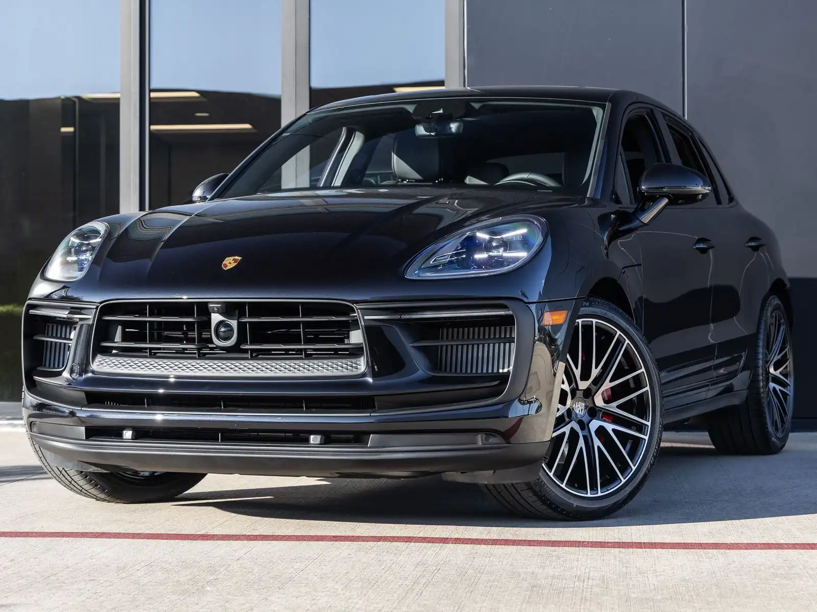 2026 Porsche Macan S's photo