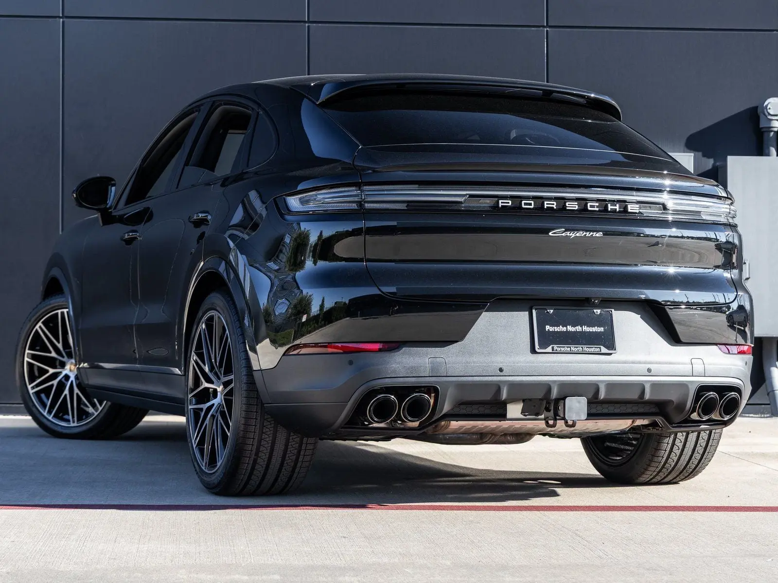 2026 Porsche Cayenne Base photo 3