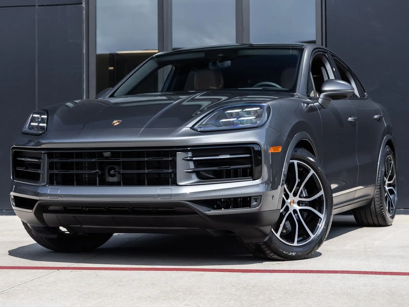 2026 Porsche Cayenne Base photo 1