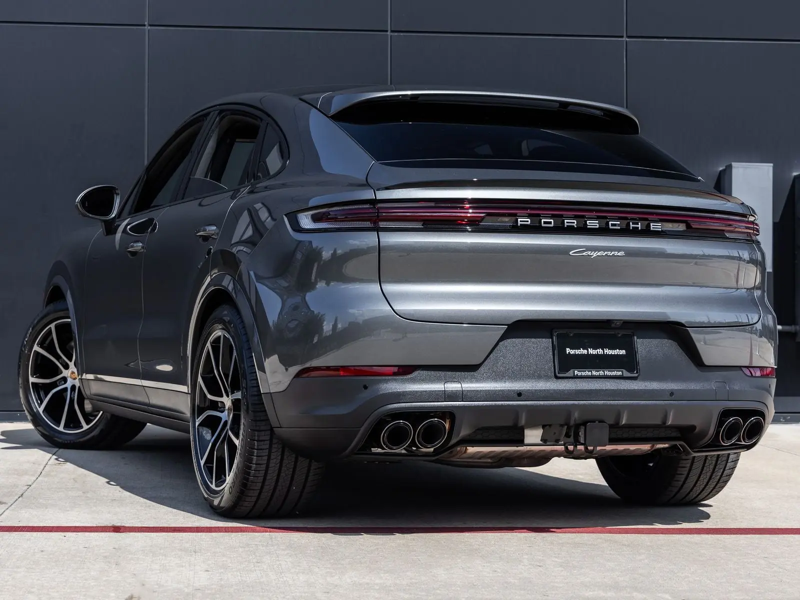 2026 Porsche Cayenne Base photo 3