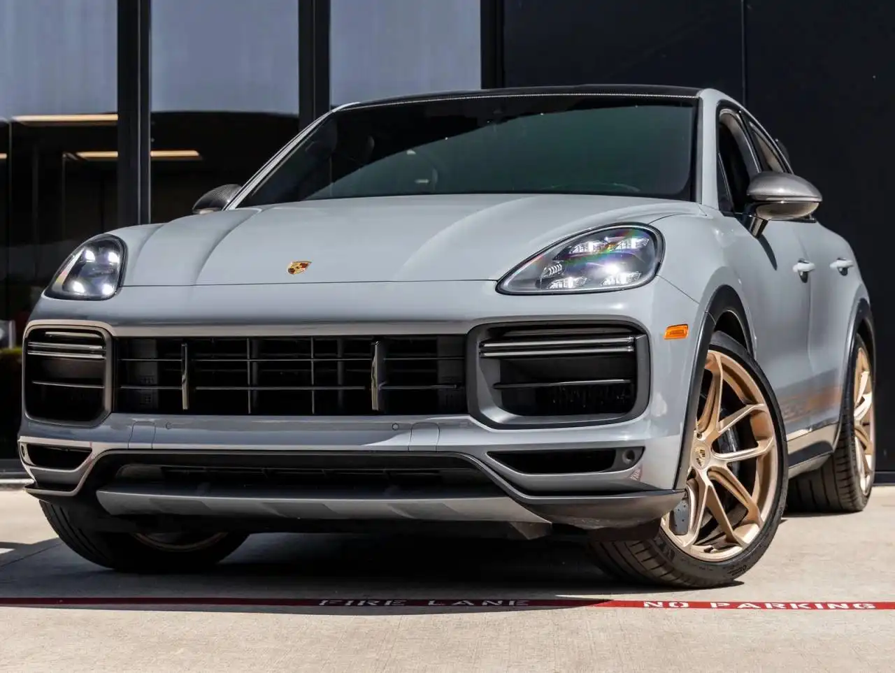 2022 Porsche Cayenne Turbo GT's photo
