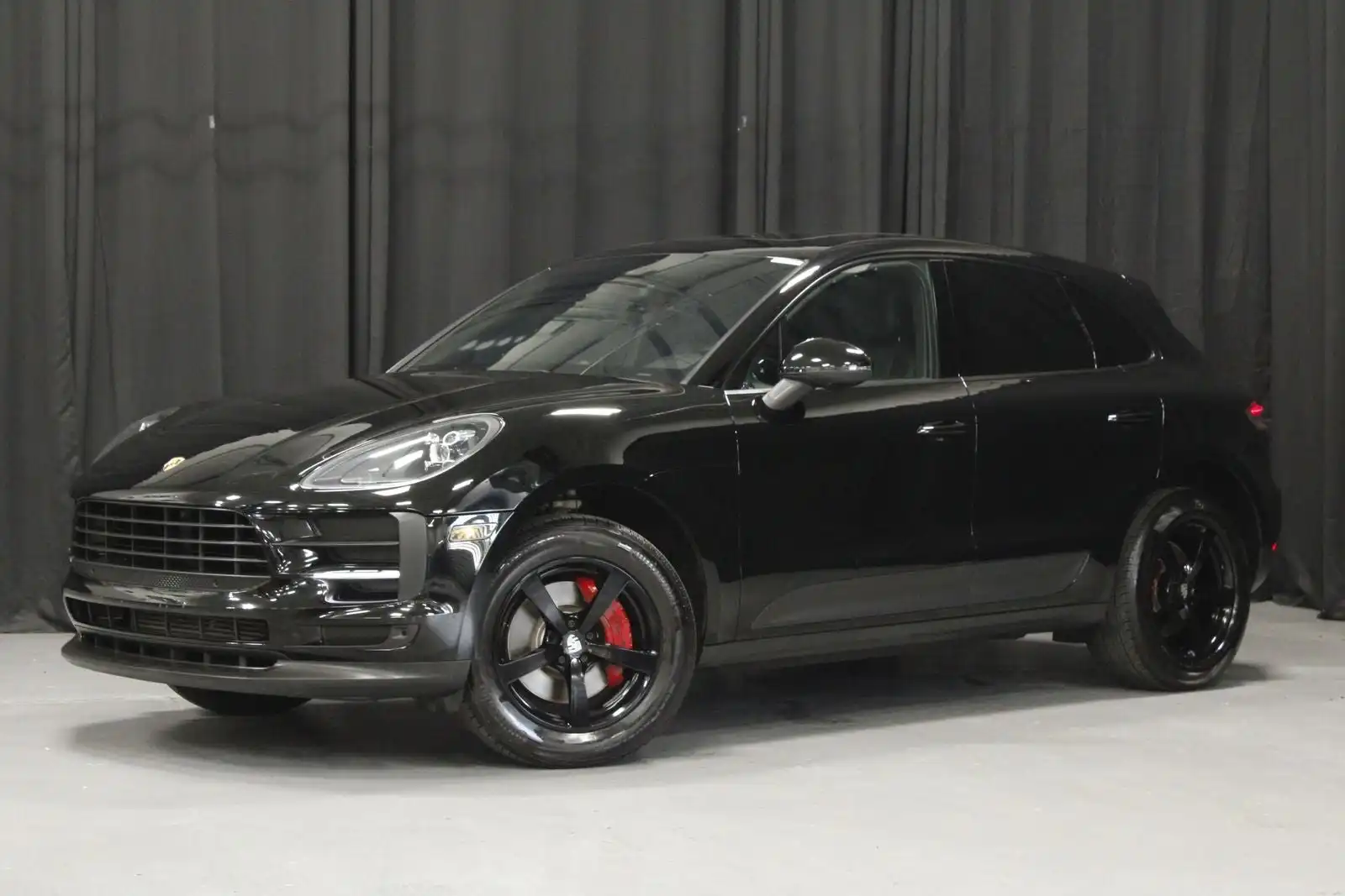 2021 Porsche Macan Base's photo