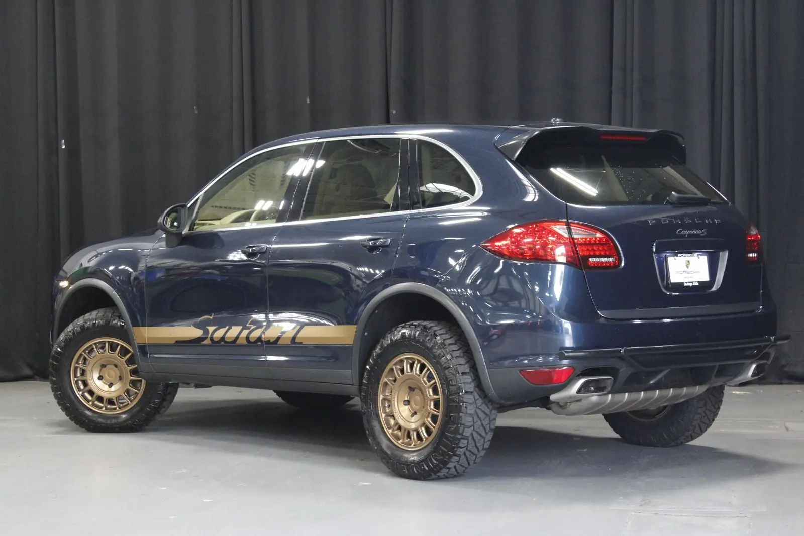 2011 Porsche Cayenne S photo 3