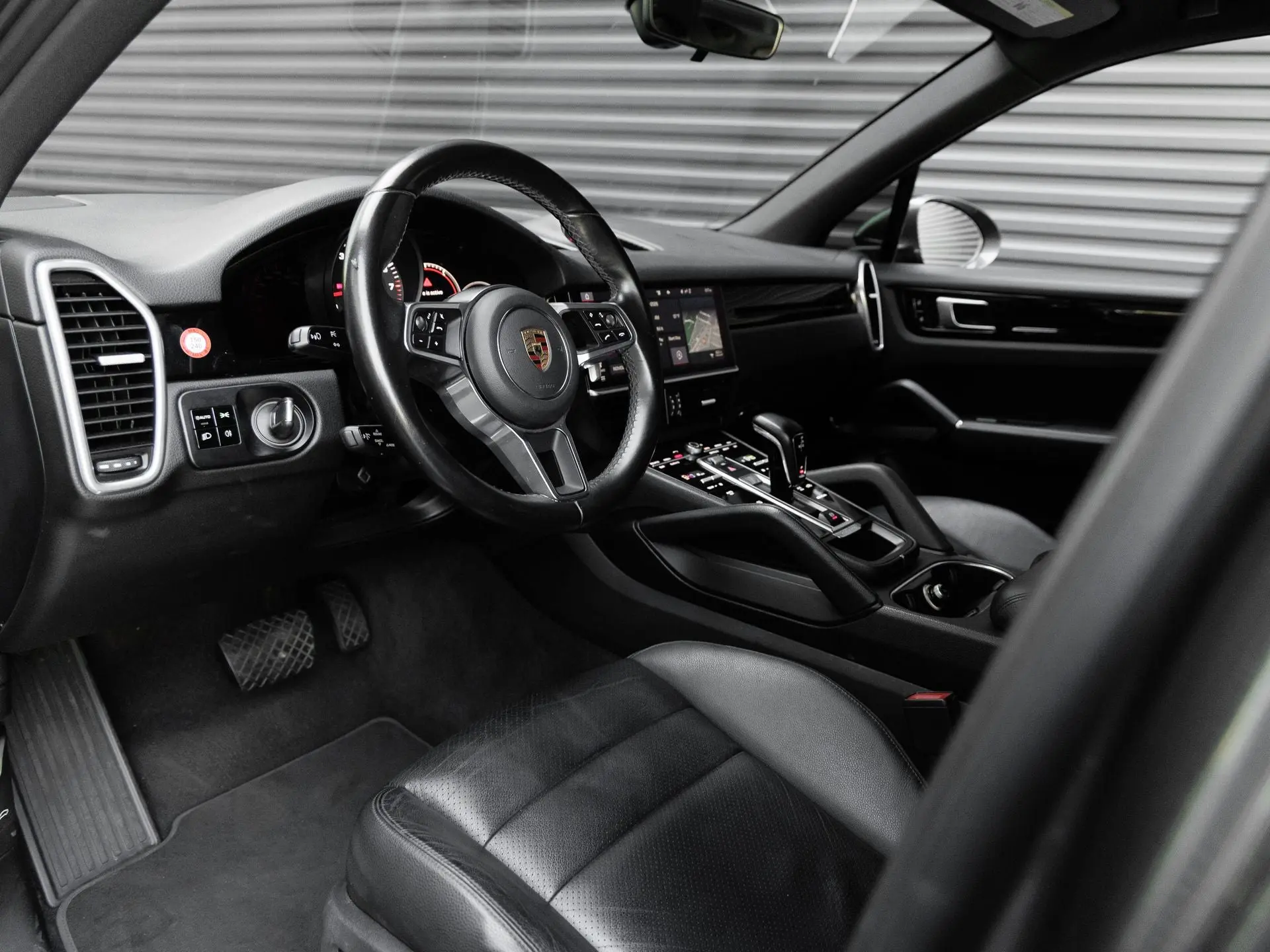 2020 Porsche Cayenne Base photo 4