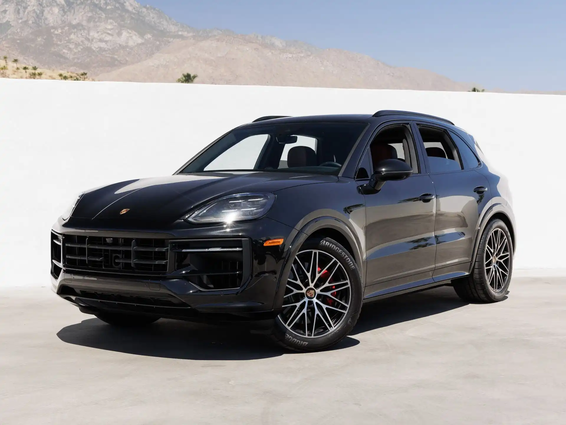 2026 Porsche Cayenne GTS's photo