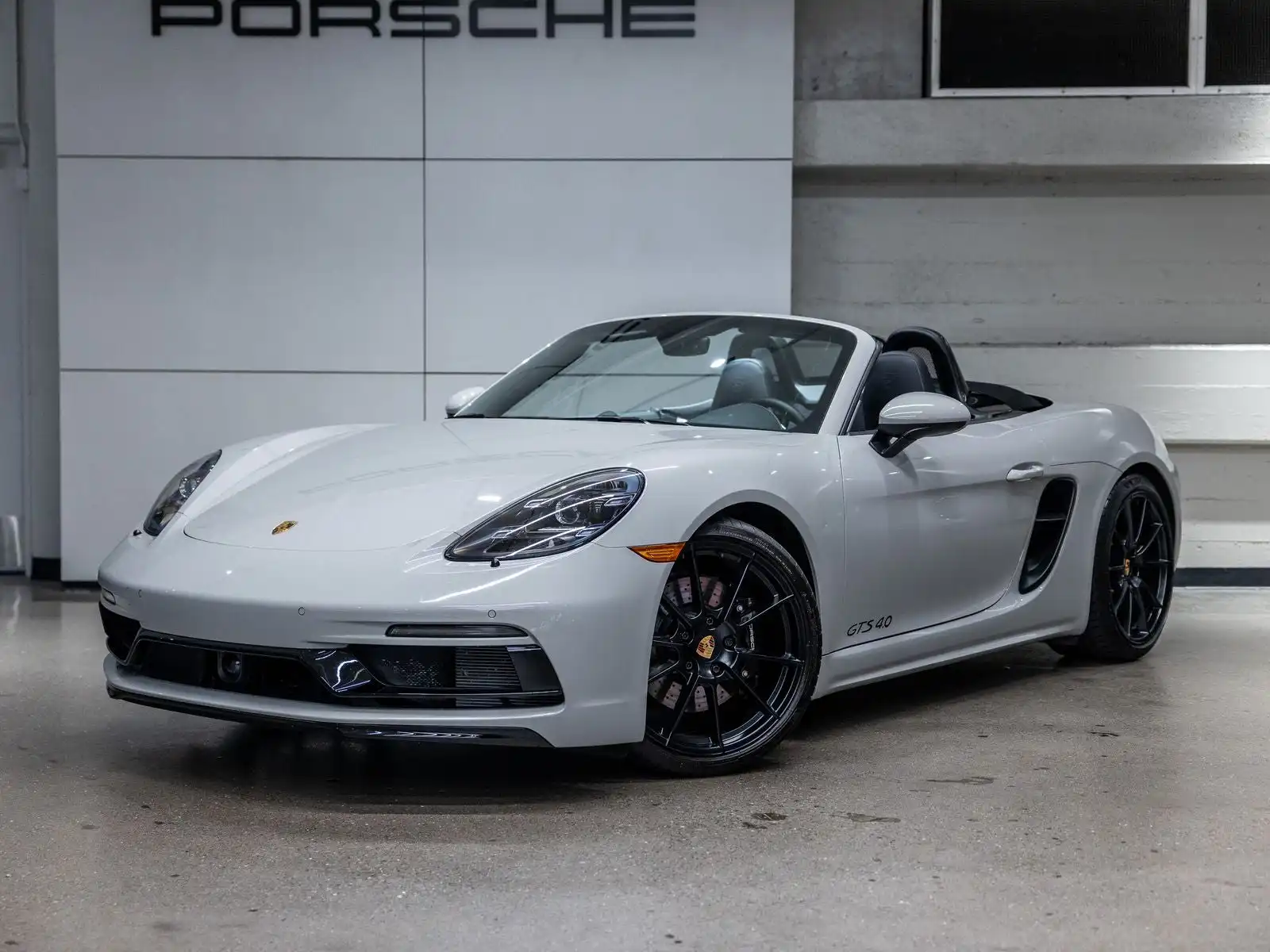 2025 Porsche 718 Boxster GTS's photo