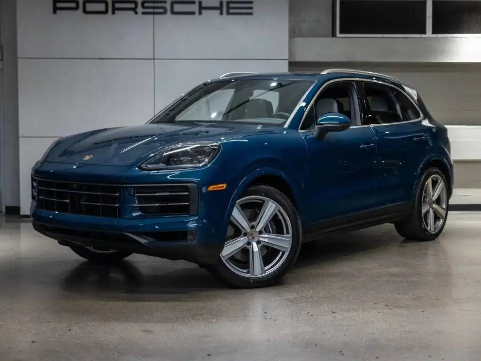 2026 Porsche Cayenne Base's photo