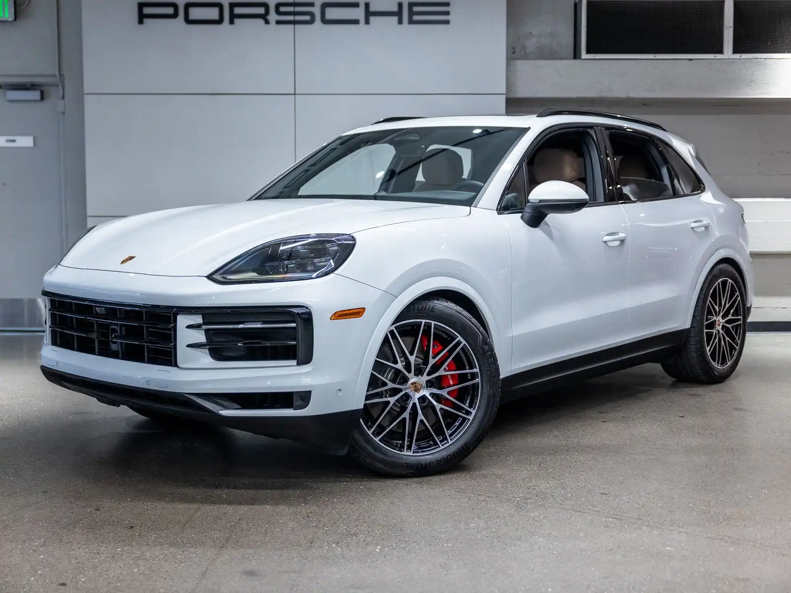 2026 Porsche Cayenne S's photo
