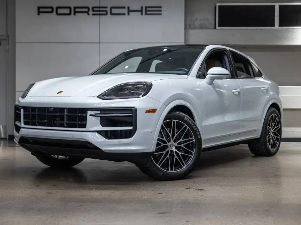 2026 Porsche Cayenne Base photo 1