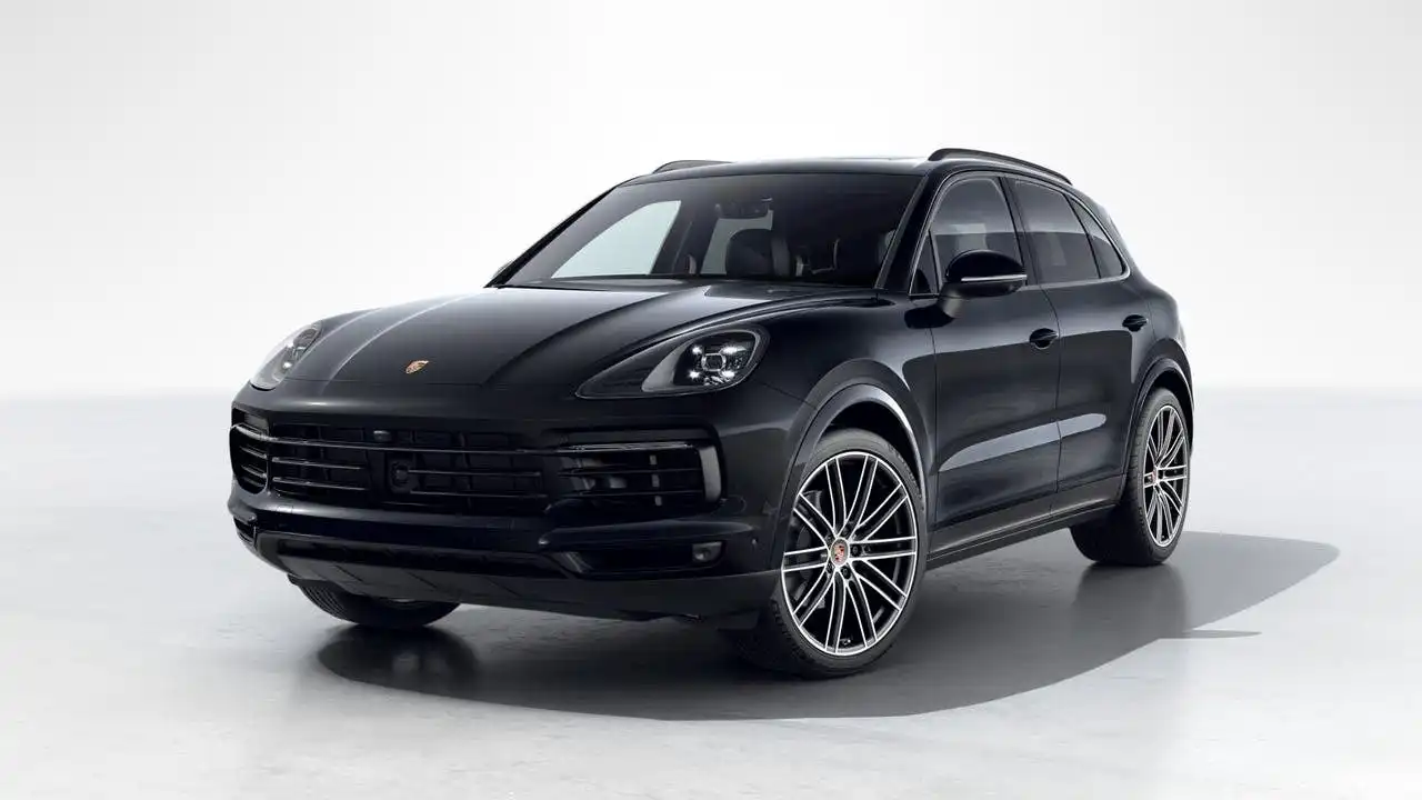 2023 Porsche Cayenne Platinum Edition's photo