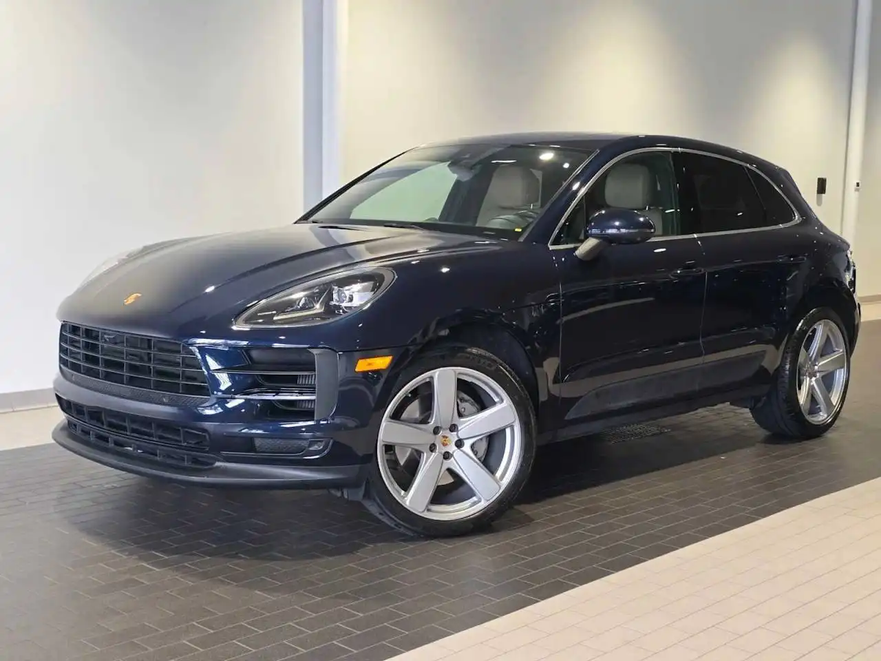 2021 Porsche Macan S's photo