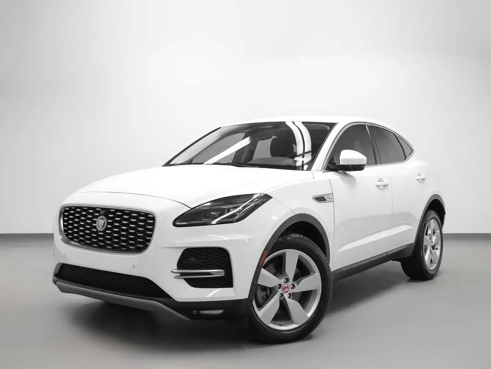 2021 Jaguar E-PACE P250 SE's photo