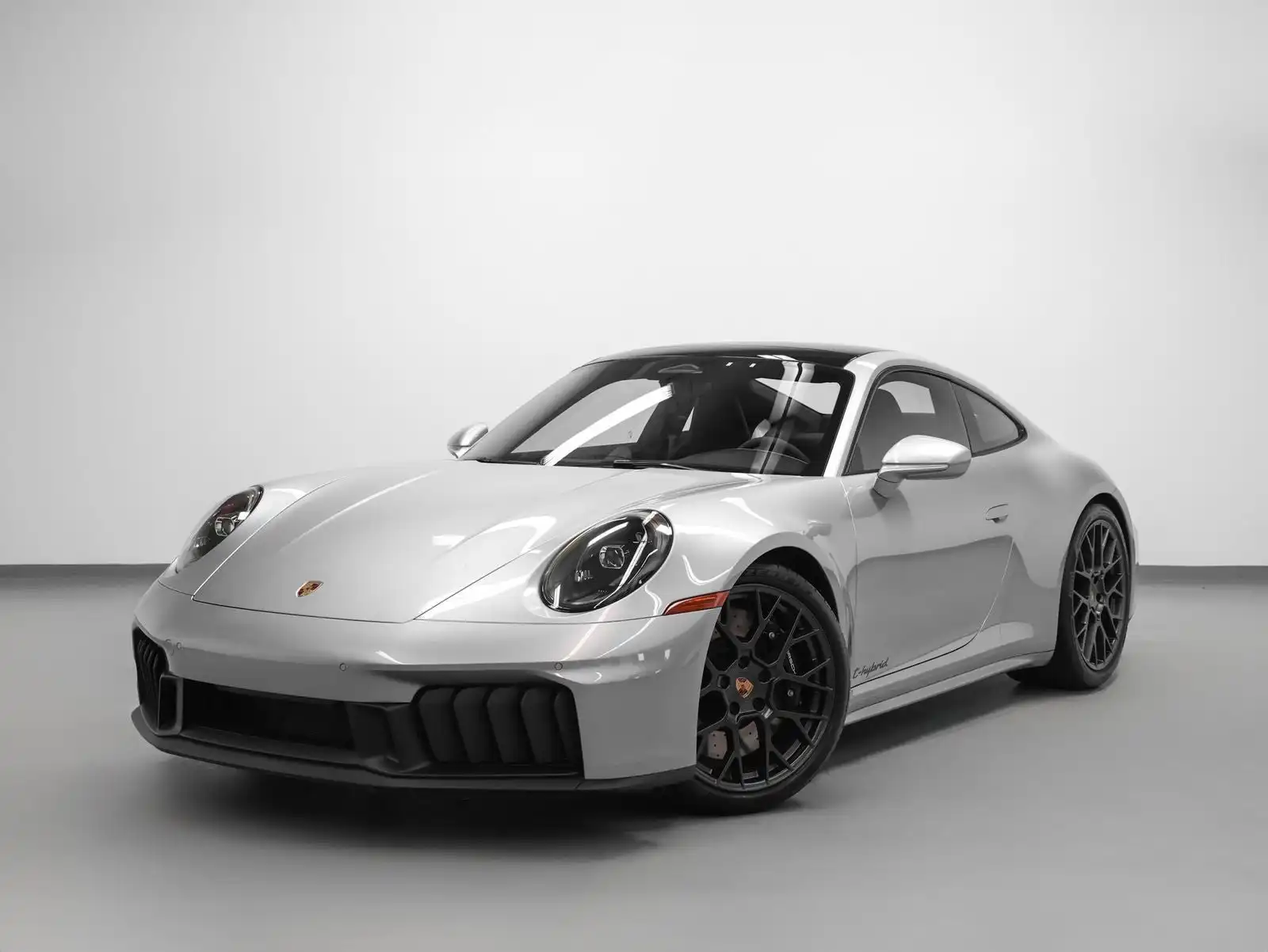 2026 Porsche 911 Carrera 4 GTS Coupe's photo